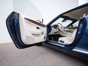 BENTLEY Continental GTC V8  B&O  Akrapovic