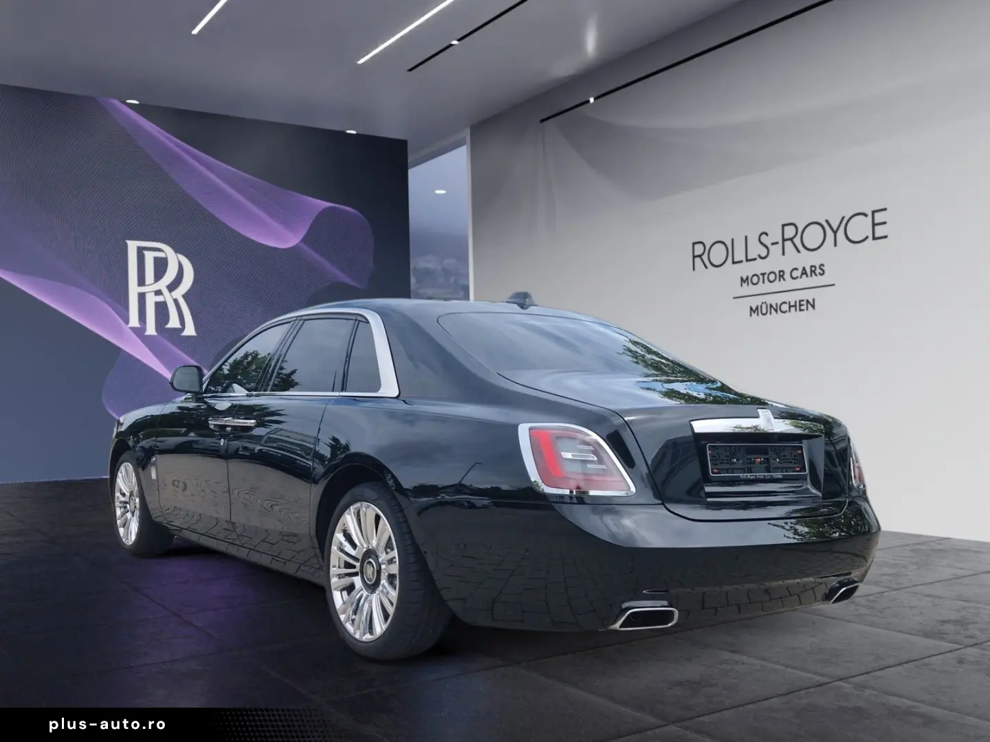 ROLLS ROYCE Ghost  PROVENANCE