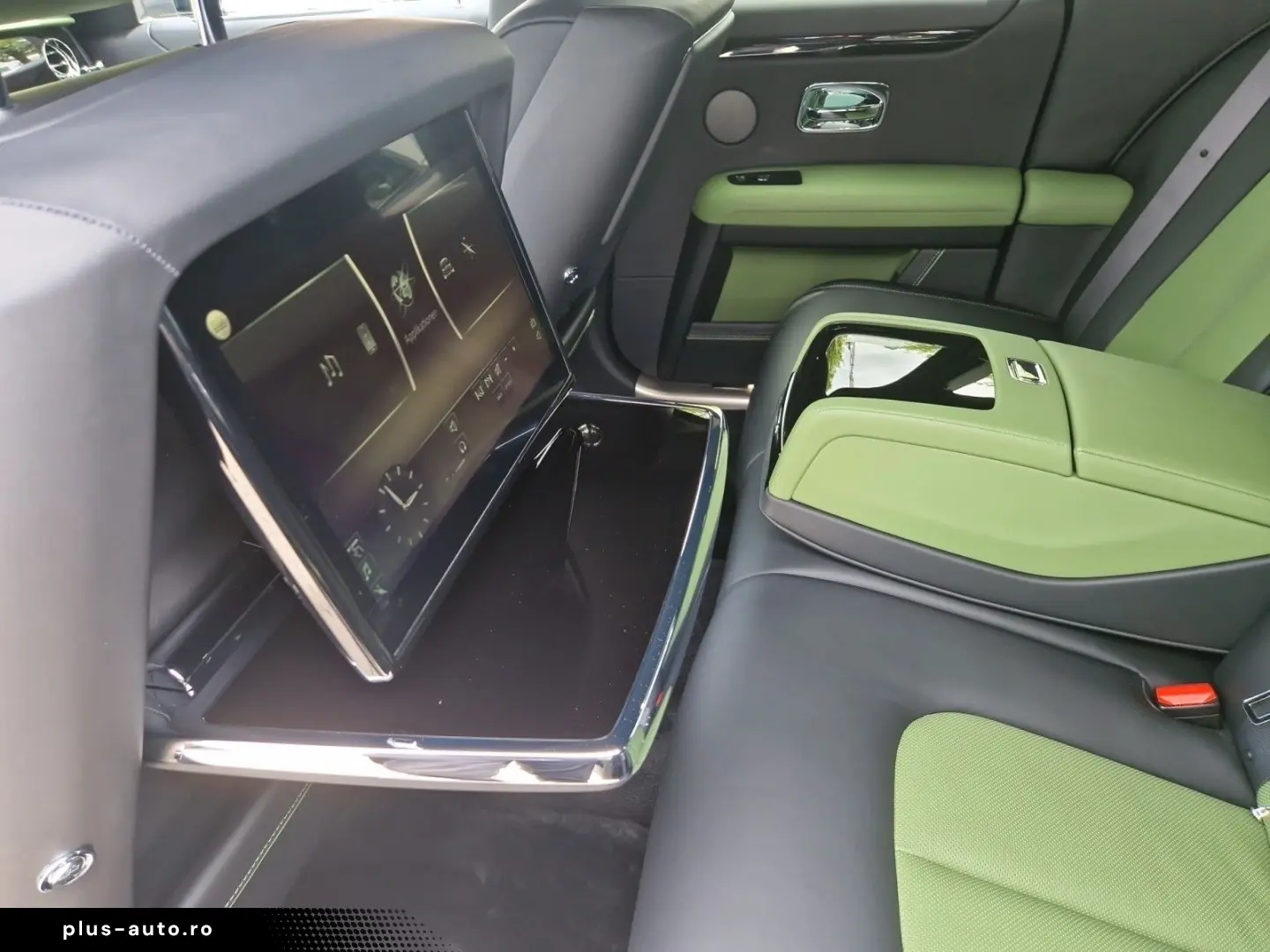 ROLLS ROYCE Ghost  PROVENANCE