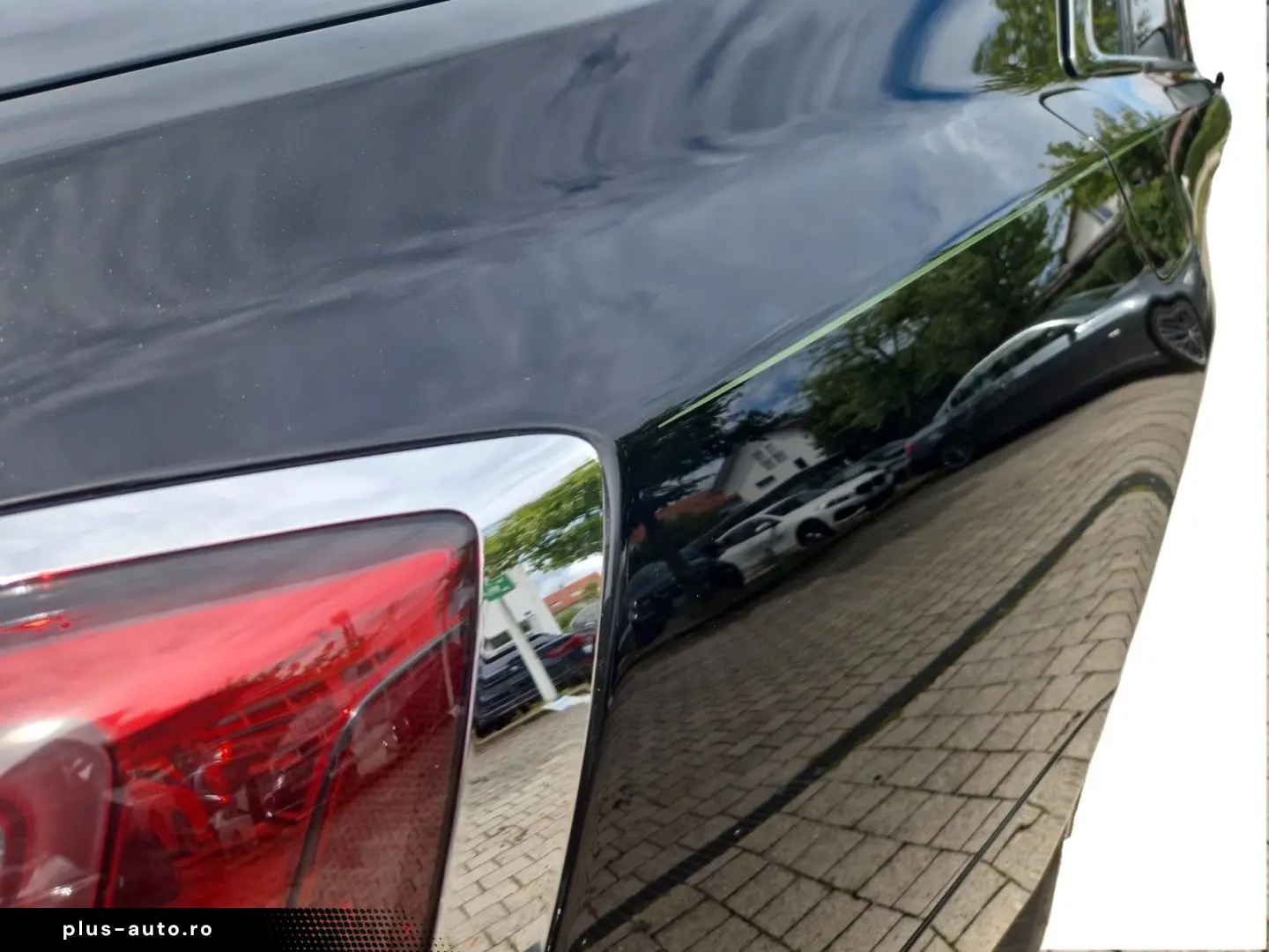 ROLLS ROYCE Ghost  PROVENANCE