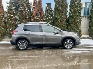 Peugeot 2008   cutie automata  92.000 km  garantie  rate