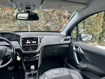 Peugeot 2008   cutie automata  92.000 km  garantie  rate