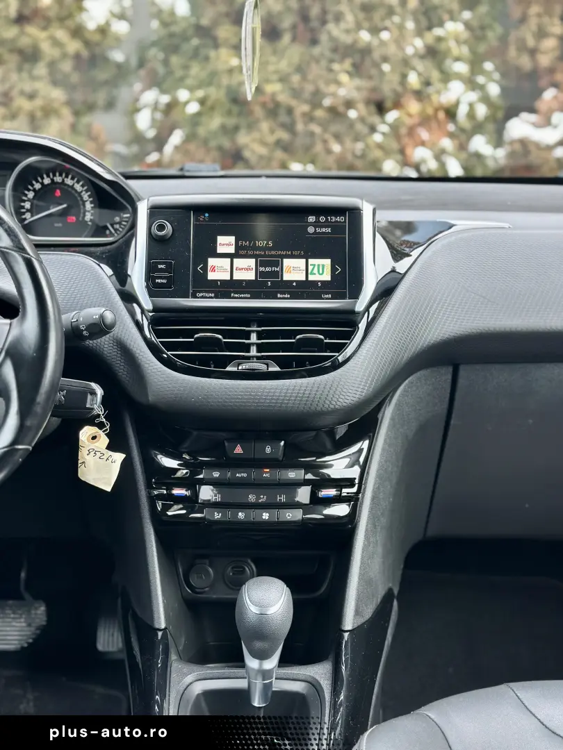 Peugeot 2008   cutie automata  92.000 km  garantie  rate