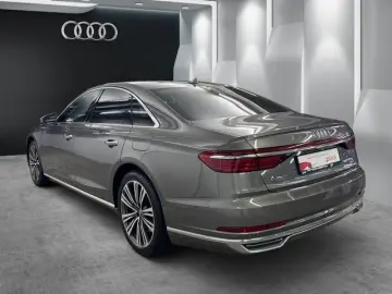 AUDI A8 60TFSIe quattro KAMERA LEDER GLASDACH HEAD UP