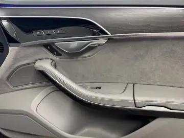 AUDI A8 60TFSIe quattro KAMERA LEDER GLASDACH HEAD UP