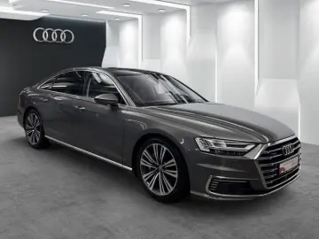 AUDI A8 60TFSIe quattro KAMERA LEDER GLASDACH HEAD UP