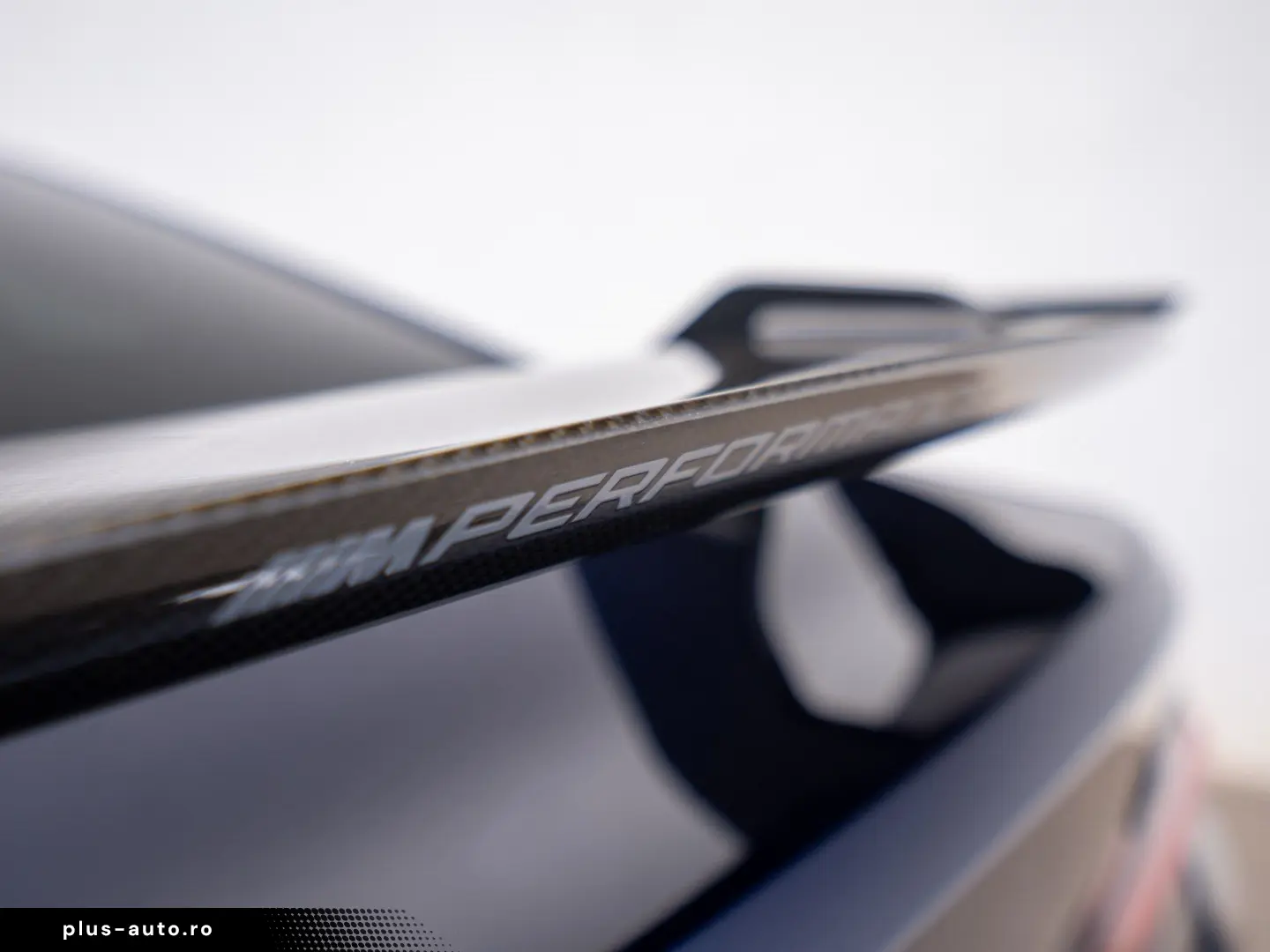 BMW M4 Competition xDrive mit M-Performance Teilen