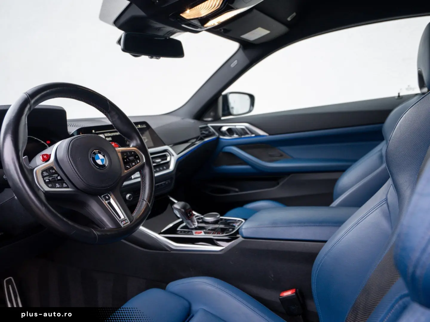 BMW M4 Competition xDrive mit M-Performance Teilen