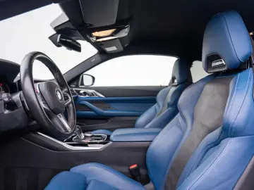 BMW M4 Competition xDrive mit M-Performance Teilen