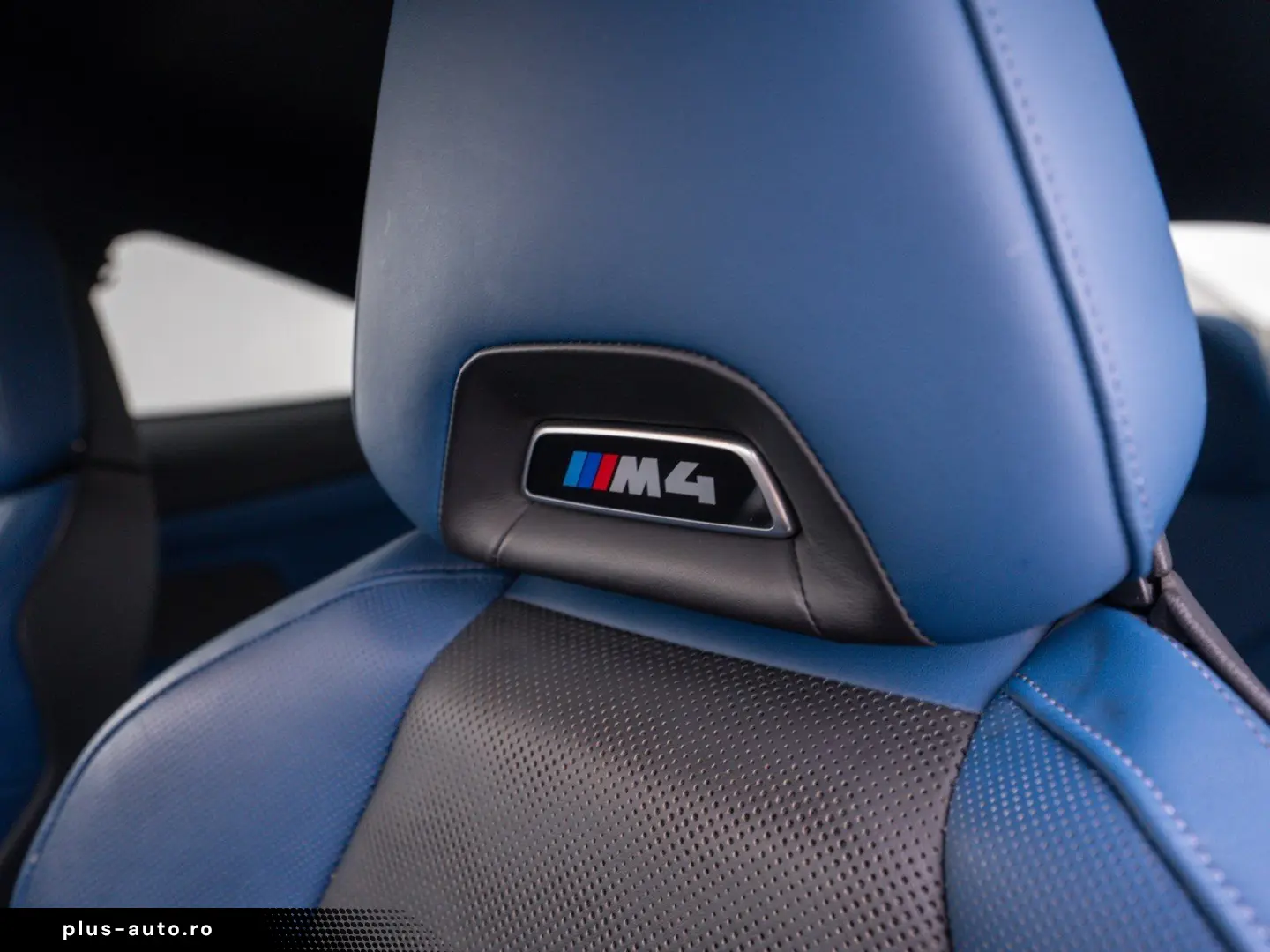 BMW M4 Competition xDrive mit M-Performance Teilen