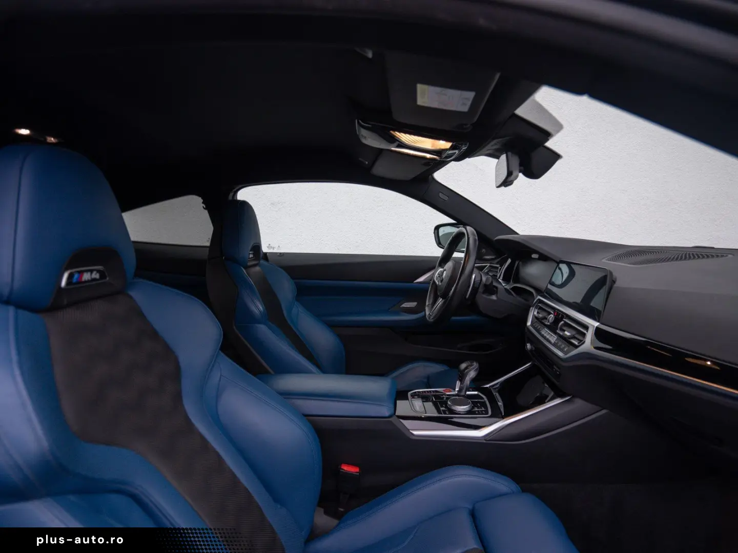 BMW M4 Competition xDrive mit M-Performance Teilen