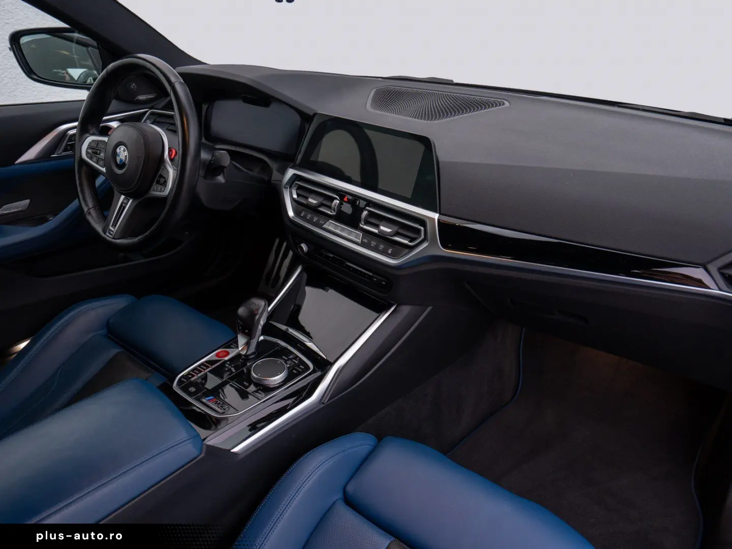 BMW M4 Competition xDrive mit M-Performance Teilen