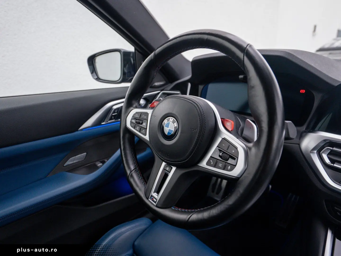 BMW M4 Competition xDrive mit M-Performance Teilen