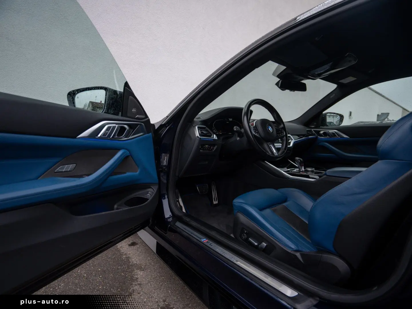 BMW M4 Competition xDrive mit M-Performance Teilen