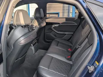AUDI A8 55 TFSI Quattro Vollausstattung mit Garantie