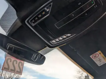 AUDI A8 55 TFSI Quattro Vollausstattung mit Garantie