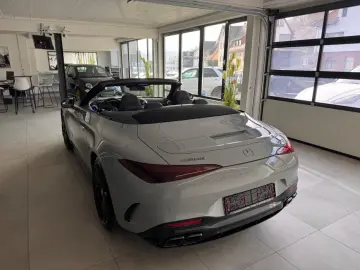 Mercedes-Benz SLR SL AMG 63 4Matic