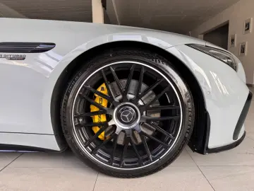 Mercedes-Benz SLR SL AMG 63 4Matic