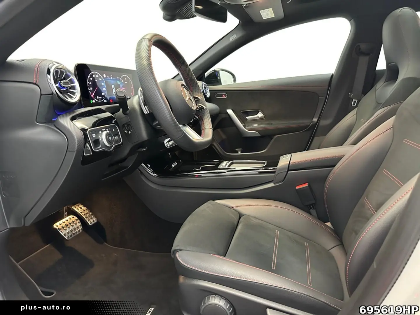 MERCEDES-BENZ CLA 200 d AMG  Night Pano Lenkradhzg Ambiente