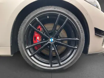 BMW M440i xDrive Cabrio Laser HiFi HUD Ext.Carbon.