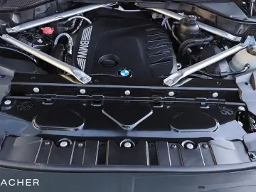 BMW X5 xDrive30d A M-Sport PRO SkyLou AHK Sitzbelü