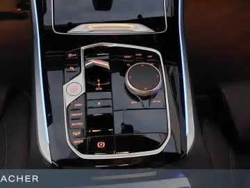 BMW X5 xDrive30d A M-Sport PRO SkyLou AHK Sitzbelü