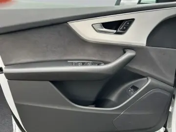 AUDI Q8 S line 55 TFSI e quattro