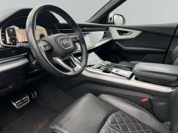 AUDI Q8 S line 55 TFSI e quattro