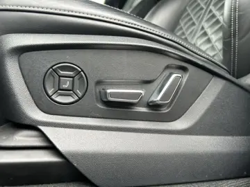 AUDI Q8 S line 55 TFSI e quattro
