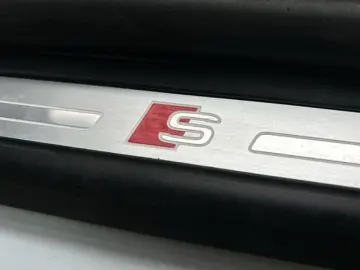 AUDI Q8 S line 55 TFSI e quattro