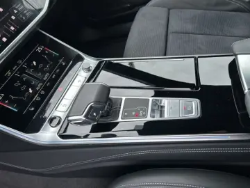 AUDI Q8 S line 55 TFSI e quattro