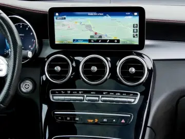 MERCEDES-BENZ AMG GLC 43 4M AMG MBUX SHZ PANO KAM KEYL LED