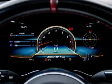 MERCEDES-BENZ AMG GLC 43 4M AMG MBUX SHZ PANO KAM KEYL LED