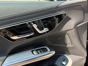 MERCEDES-BENZ CLE 300 4M AMG-PREM PANO STANDHZG DIGI&hellip;