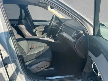 Volvo XC90T8 AWD Core Facelift 7-Sitzer ACC BL