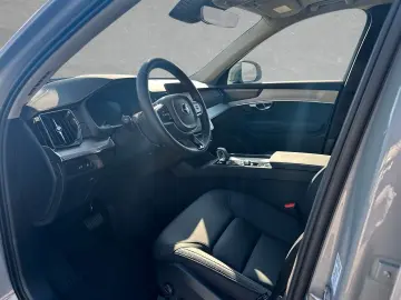 Volvo XC90T8 AWD Core Facelift 7-Sitzer ACC BL