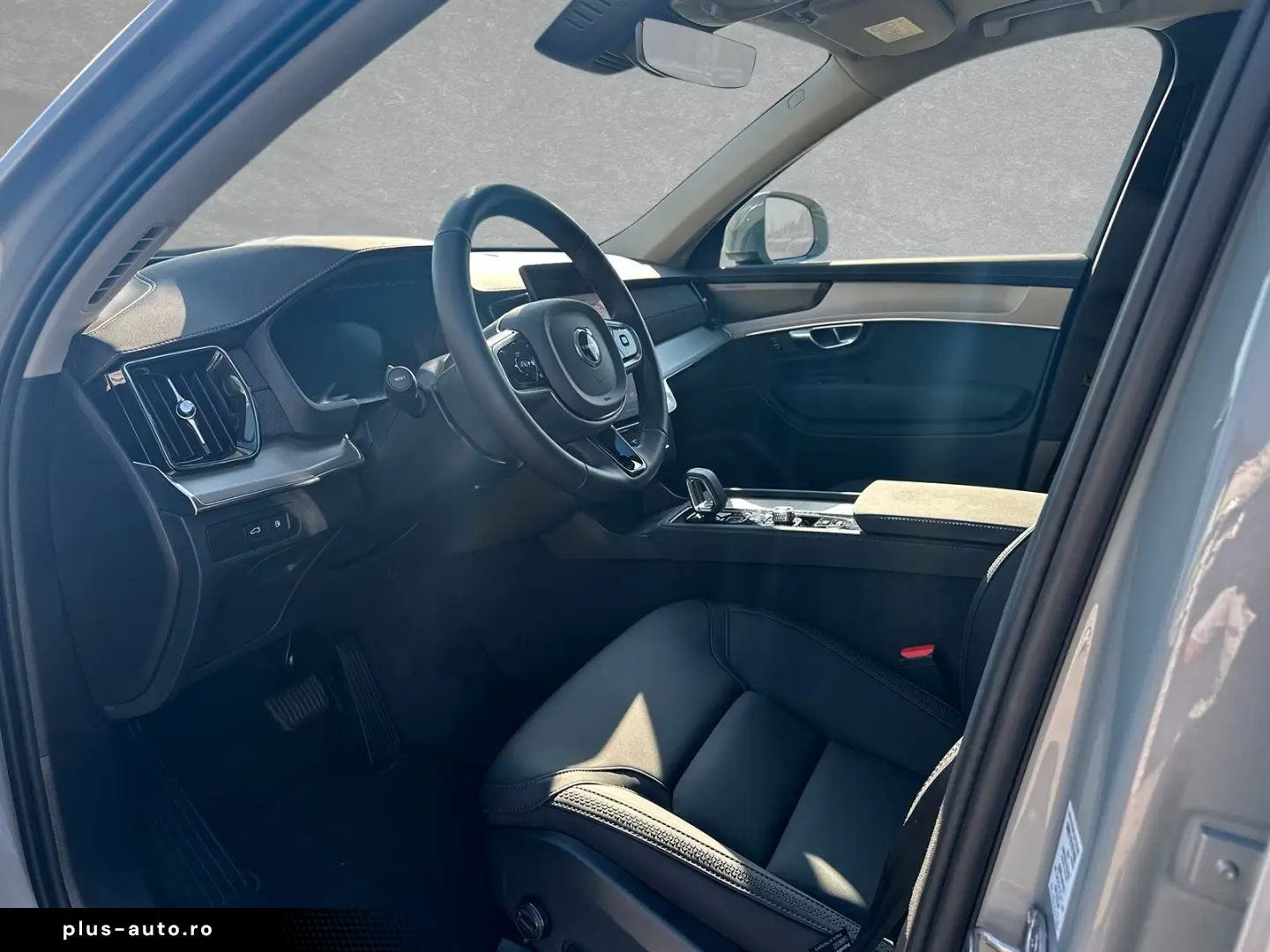 Volvo XC90T8 AWD Core Facelift 7-Sitzer ACC BL