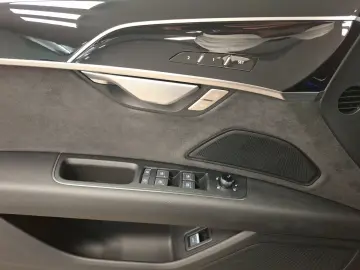 AUDI A8 50 TDI quattro S-Line HUD STH Massage 360