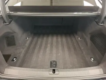 AUDI A8 50 TDI quattro S-Line HUD STH Massage 360