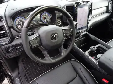 DODGE RAM CrewCab Limited - 3 0l EcoDiesel 12  Pano SH