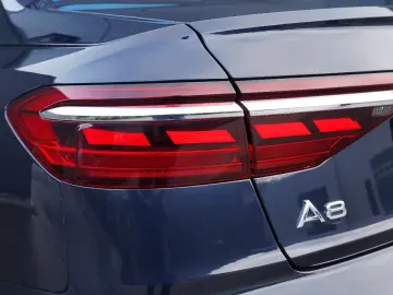 AUDI A8 55 TFSI qu Standh Pano Bang&Ol ASG 6 2027 M S