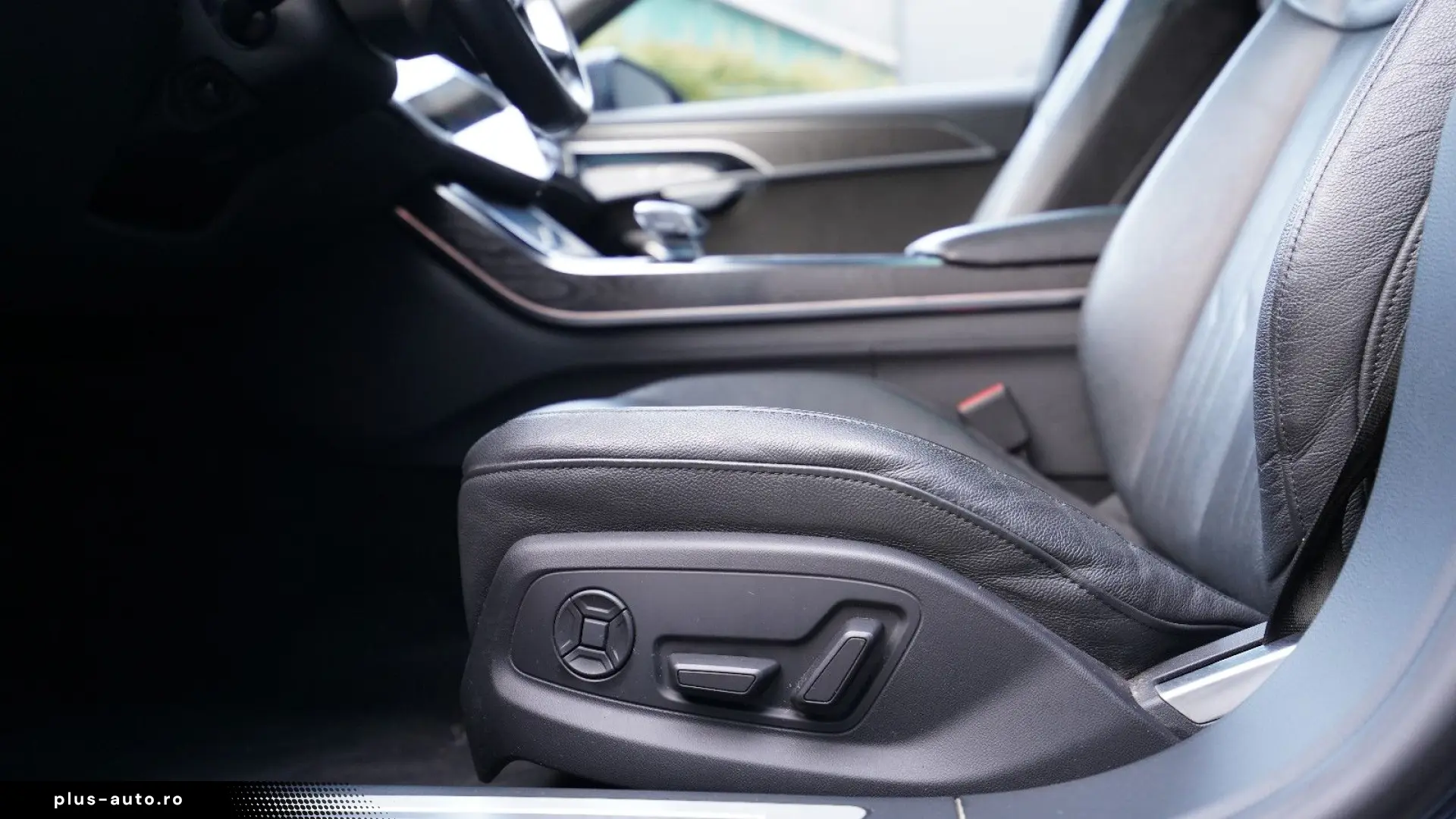 AUDI A8 55 TFSI qu Standh Pano Bang&Ol ASG 6 2027 M S