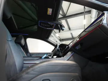 AUDI A8 55 TFSI qu Standh Pano Bang&Ol ASG 6 2027 M S