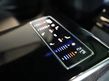 AUDI A8 55 TFSI qu Standh Pano Bang&Ol ASG 6 2027 M S