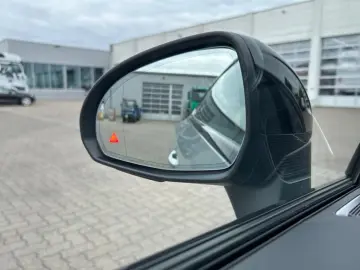 MERCEDES-BENZ CLE 200 Coupé AMG Line Premium  Distronic