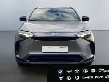 TOYOTA bz4X