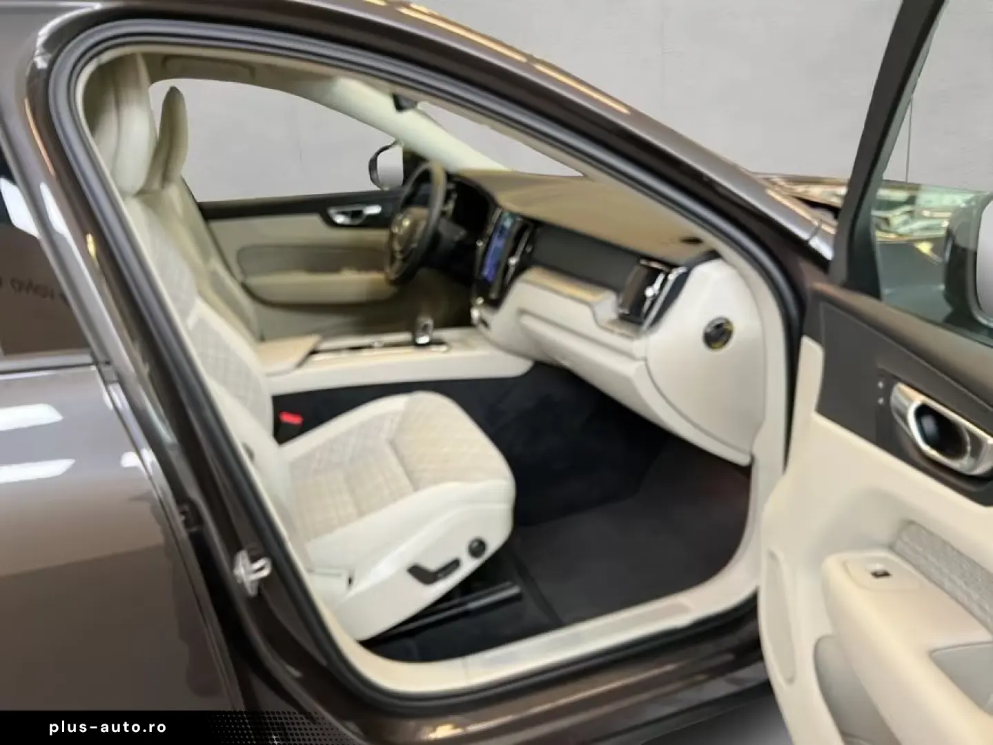 Volvo XC60B4 Aut Google-Maps LED Kamera PDCv h