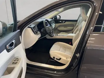 Volvo XC60B4 Aut Google-Maps LED Kamera PDCv h