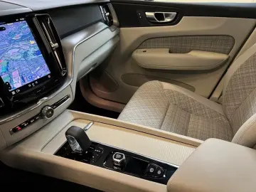 Volvo XC60B4 Aut Google-Maps LED Kamera PDCv h