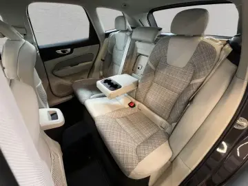 Volvo XC60B4 Aut Google-Maps LED Kamera PDCv h